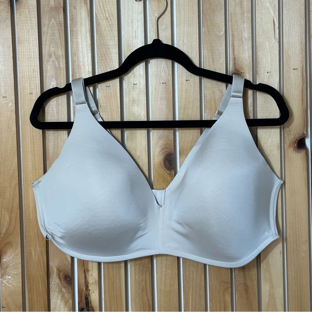 Soma Vanishing 360 Wireless Bra Pale Sand Size 42DD